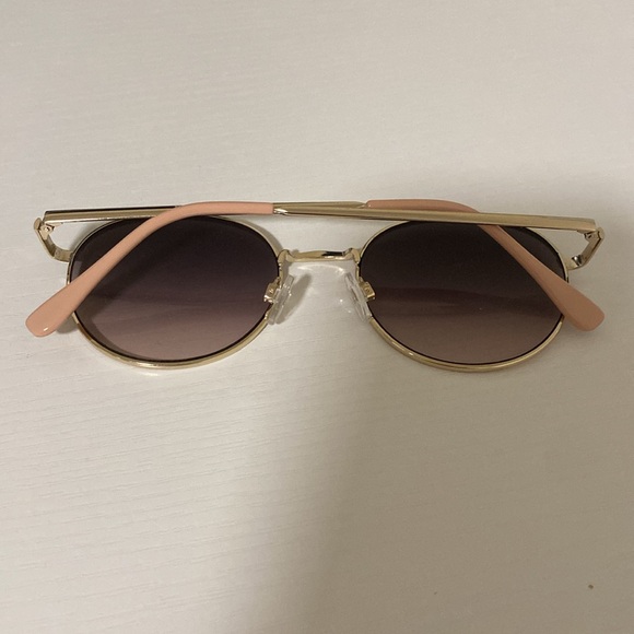 Forever 21 Sunglasses OS - Picture 2 of 2